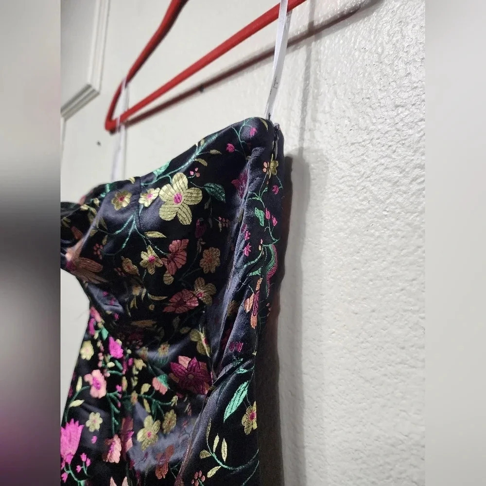 Lulu's Make a Move Black Satin Floral Jacquard Strapless Midi Dress Party - Picture 9 of 10